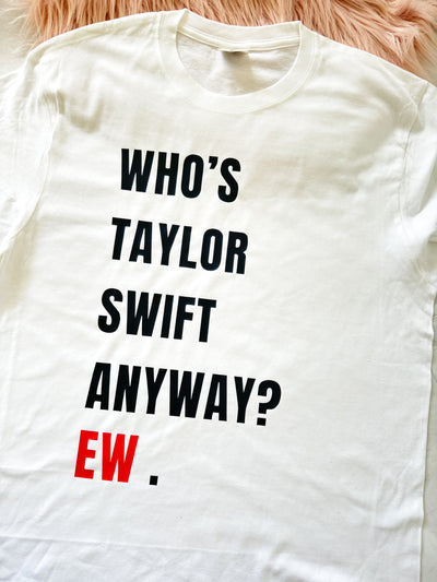  Flat lay of personalised text-only t-shirt – design your own tee