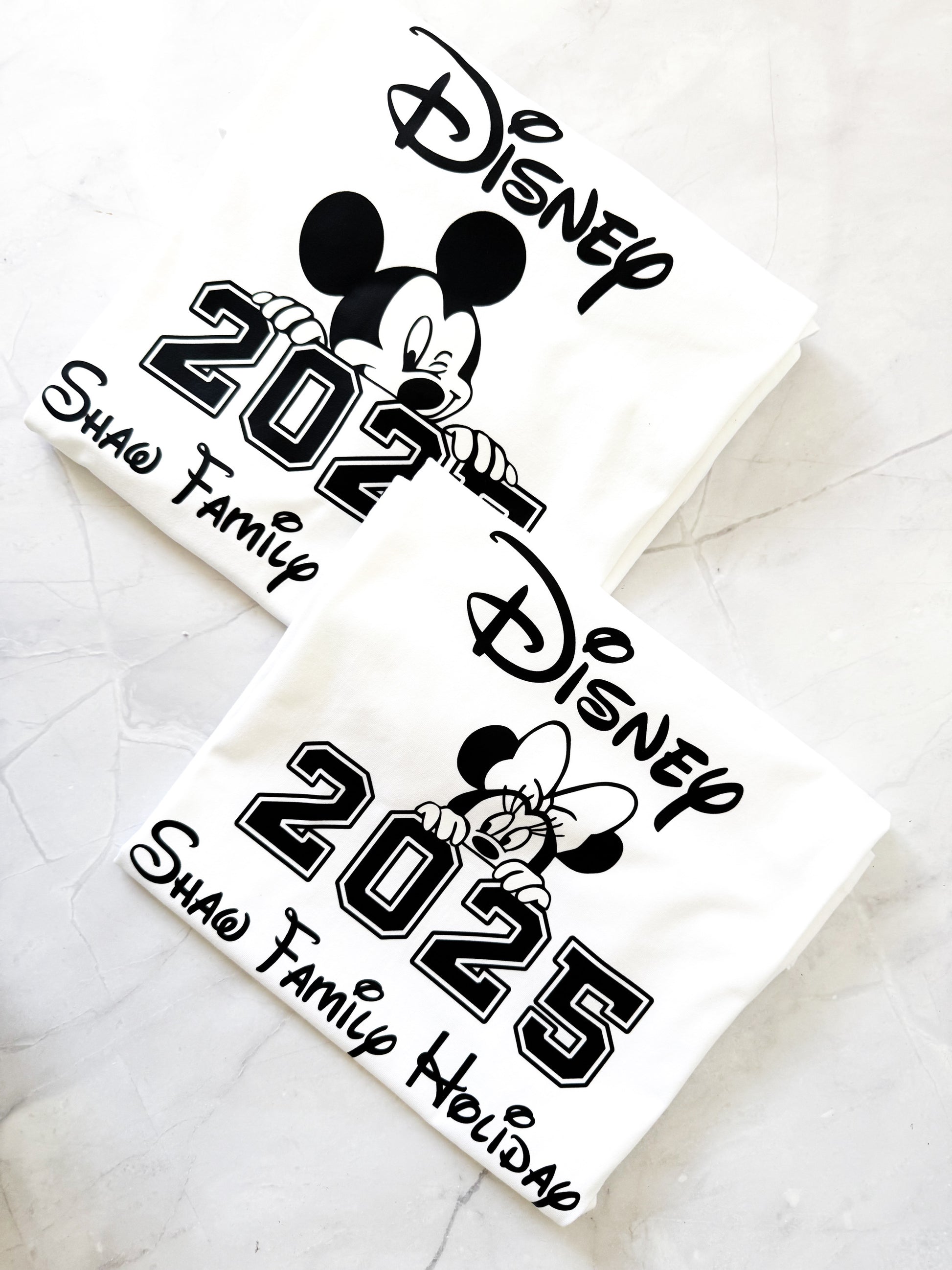 Disney Mickey and Minnie Club tee – soft cotton fabric close-up