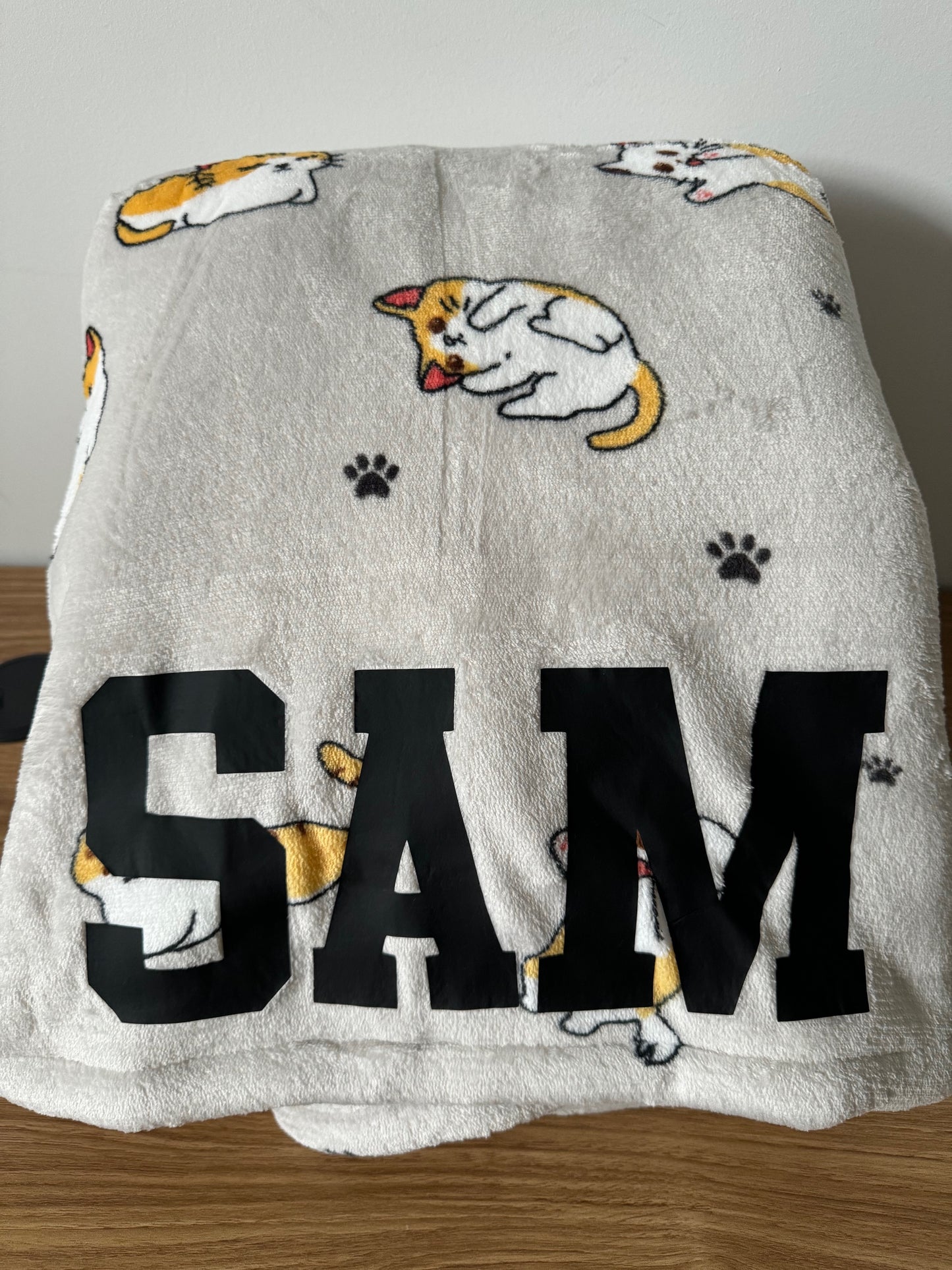 Oversized Wearable Blanket Hoodie – Plush & Personalised