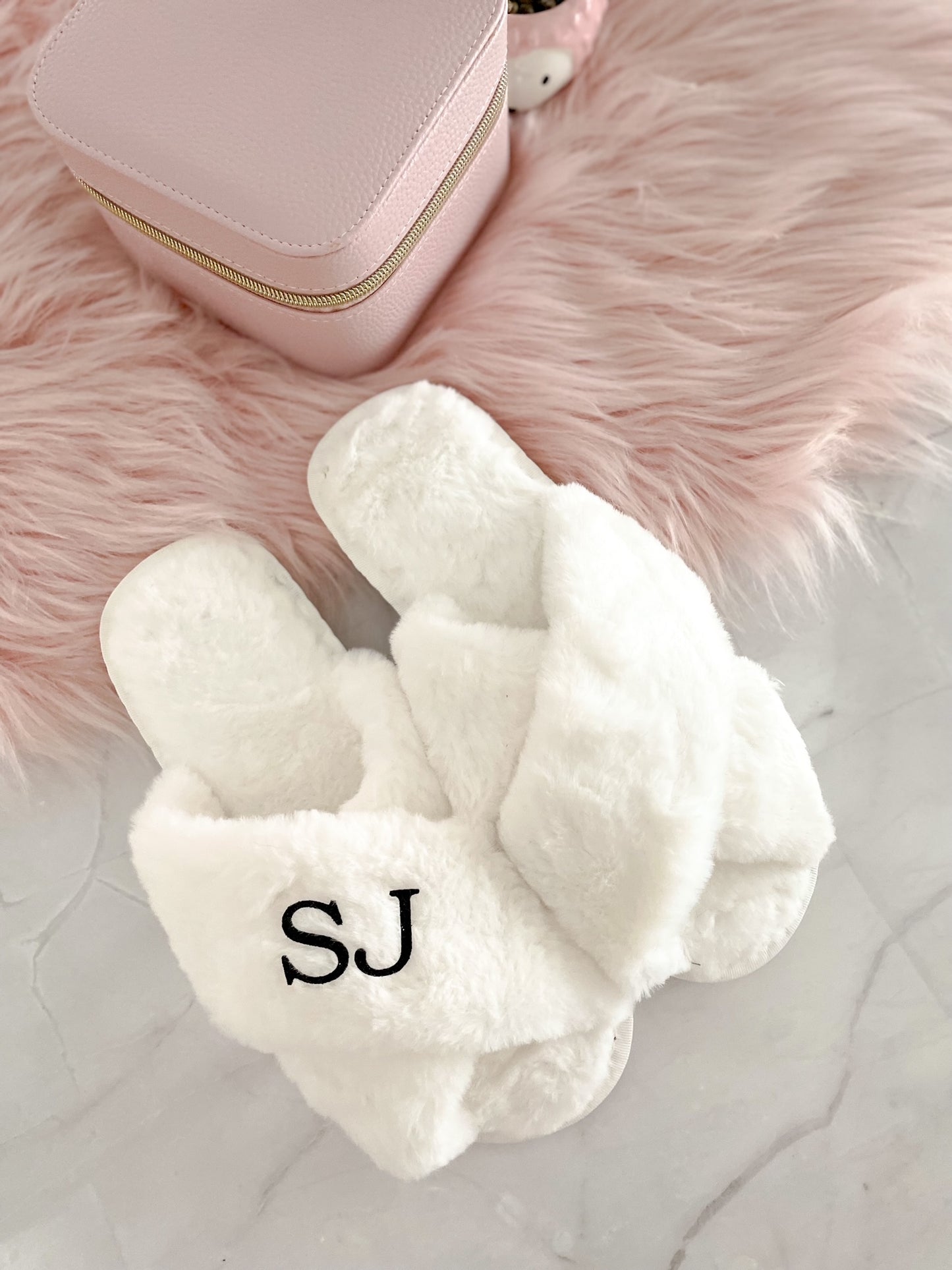 Luxe Fluffy Slippers – Custom Printed