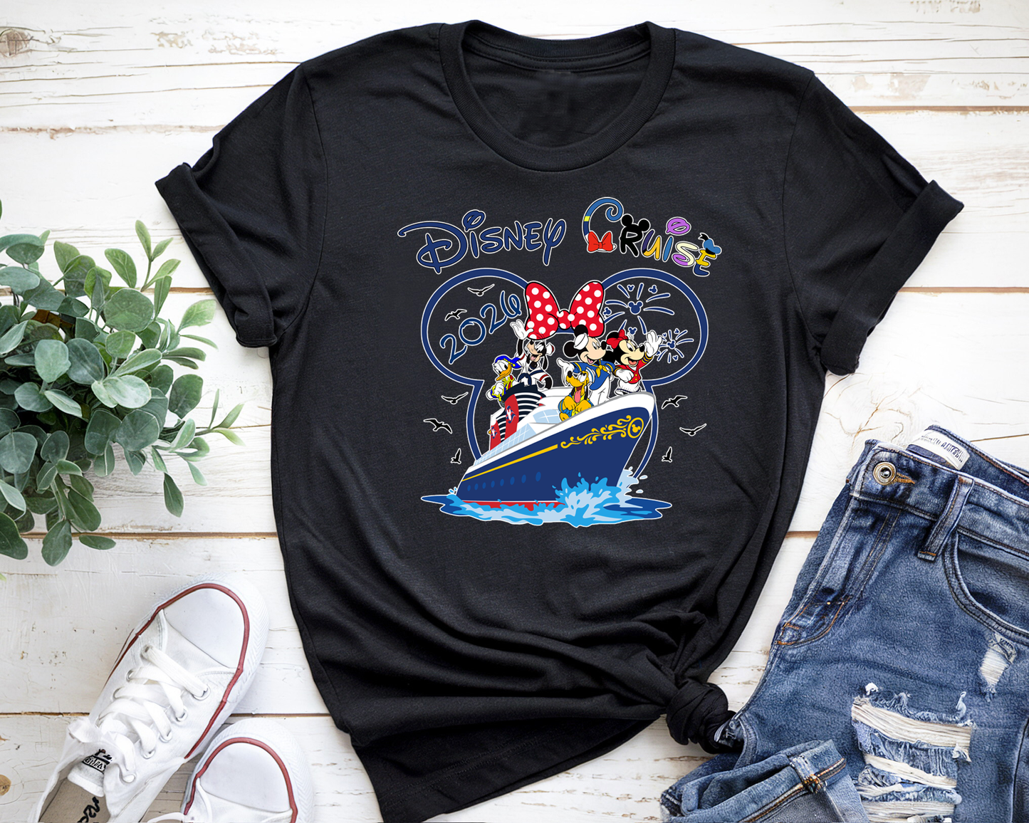 black tshirt flay lay disney cruise 2026 with minnie mouse bow