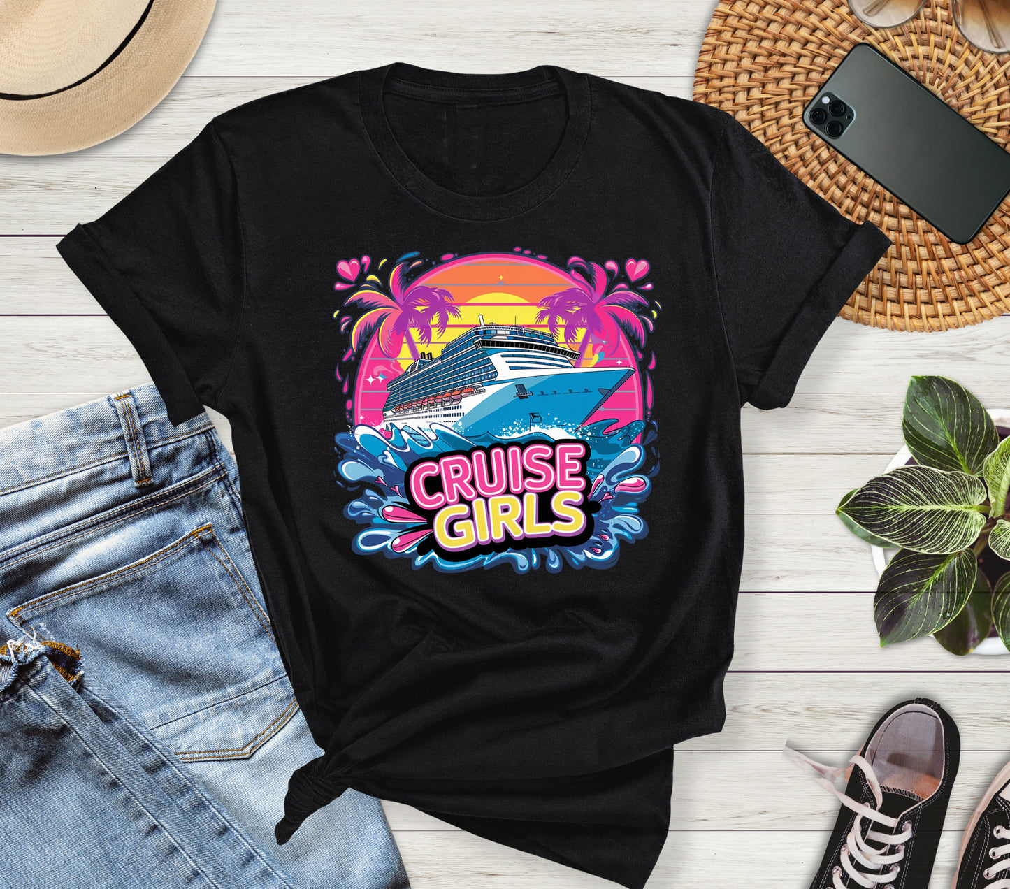 Cruise Girls Crew - Holiday T-Shirt